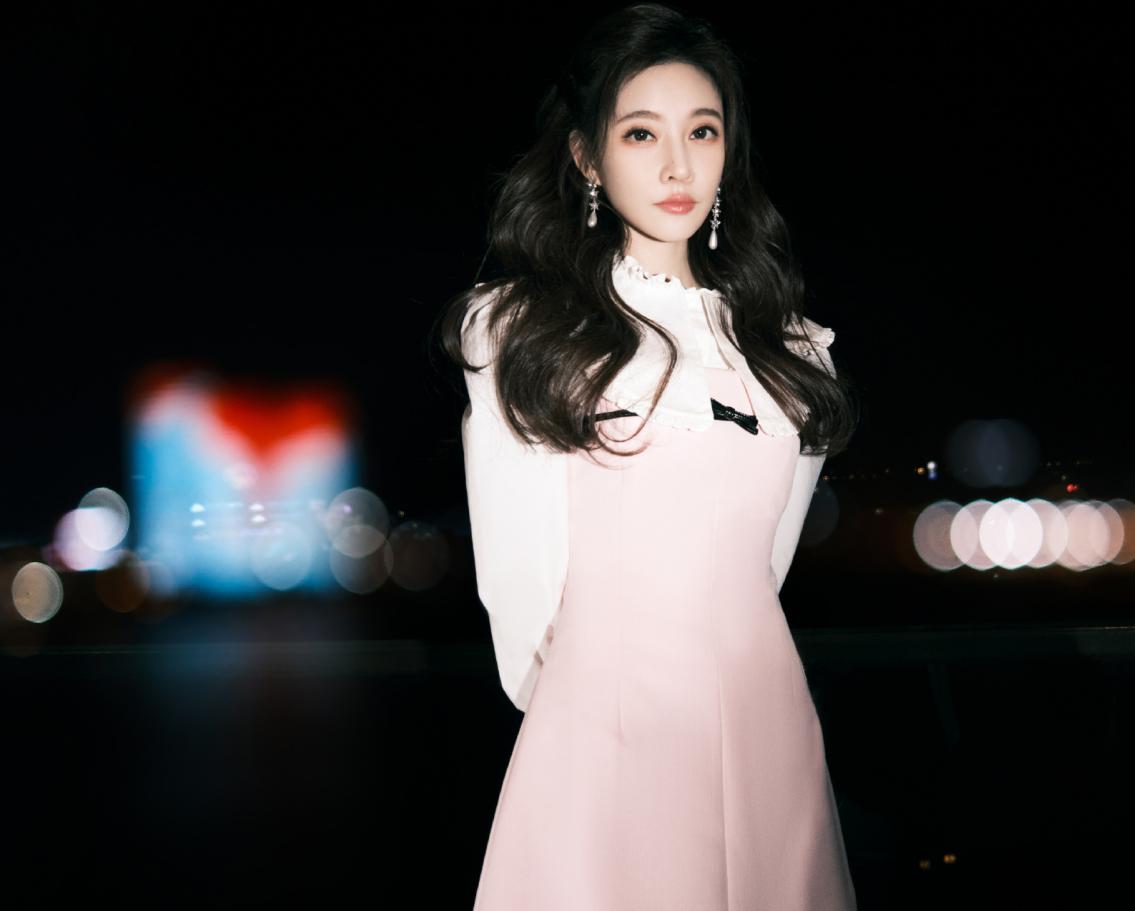 馮提莫最新單曲，音樂之旅的新里程碑，開啟全新篇章！