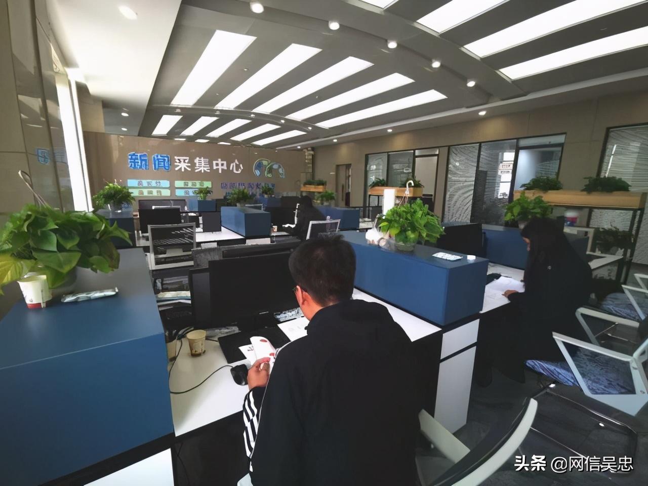 鹽池縣數(shù)據(jù)和政務(wù)服務(wù)局領(lǐng)導(dǎo)團(tuán)隊(duì)最新概況及領(lǐng)導(dǎo)介紹